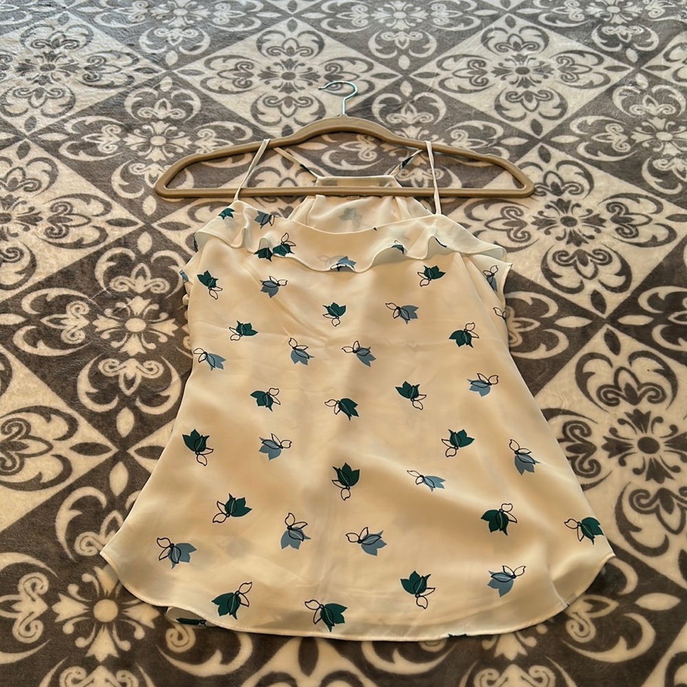 Loft floral shell